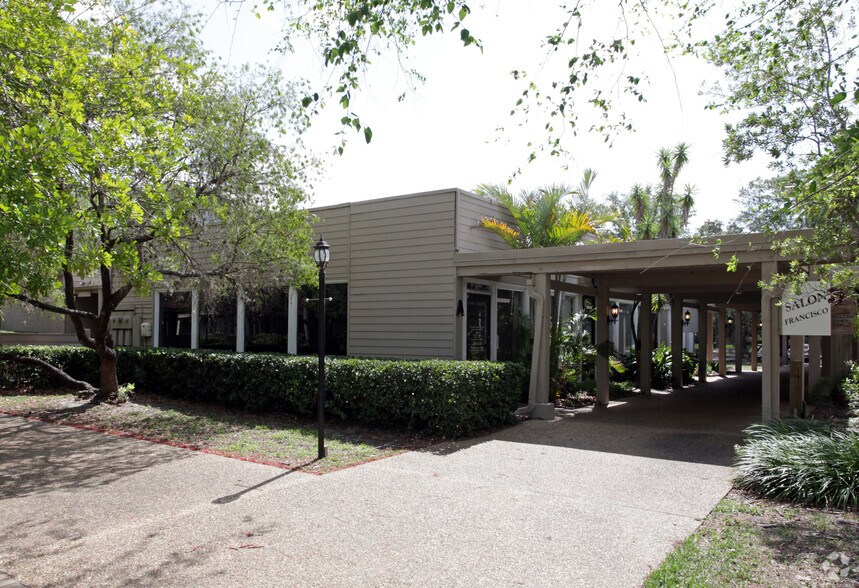 More Photos Of 5045-5049 Ringwood Mdws, Sarasota Unknown For Lease