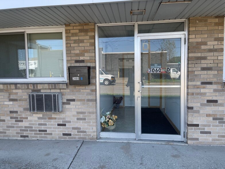 More Photos Of 3060 Madison Ave SE, Grand Rapids Service For Lease