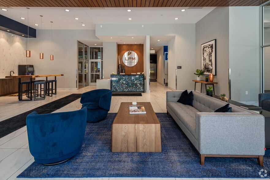 More Photos Of 1369 Spruce Pl, Minneapolis Apartments For Lease
