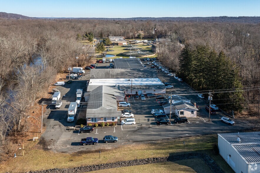 More Photos Of 10 Summit Ave, Berkeley Heights Warehouse For Lease