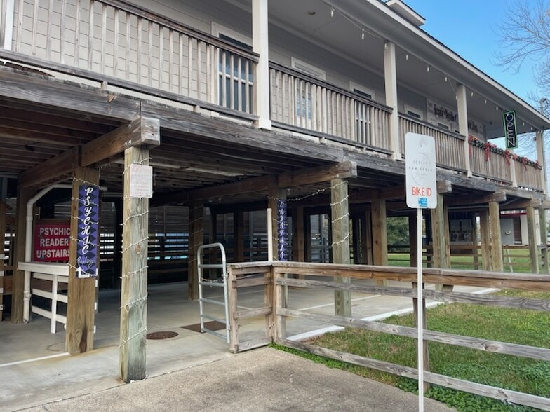 More Photos Of 601 5th St, Kemah Office For Lease