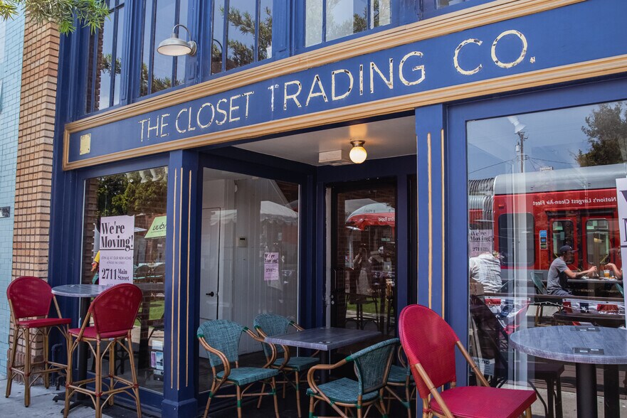More Photos Of 2708 Main St, Santa Monica Storefront For Lease