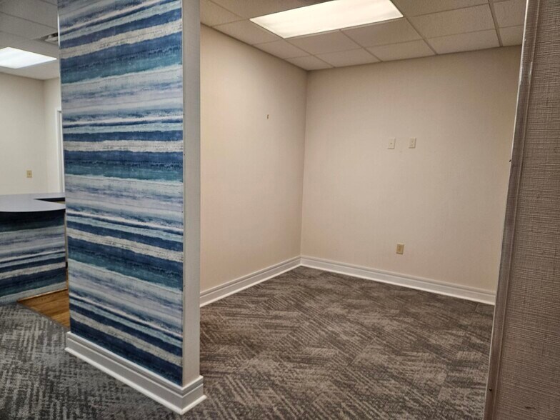 More Photos Of 2459 Emerald Pl, Greenville Medical For Sale