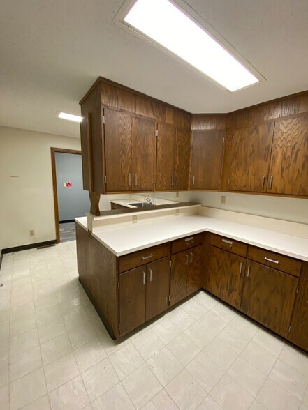 More Photos Of 421 Main St, Tarkio Medical For Sale