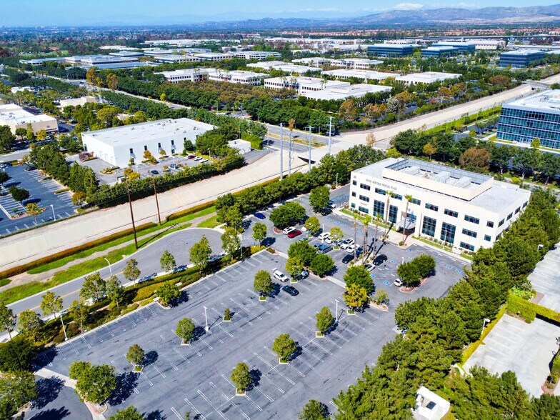 More Photos Of 18 Endeavor, Irvine Medical For Lease