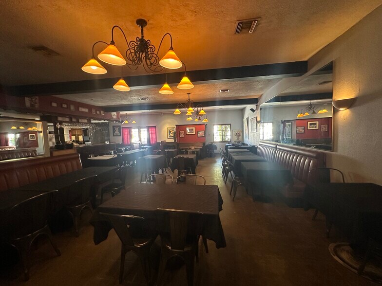 More Photos Of 1712 Colorado Blvd, Los Angeles Storefront For Lease
