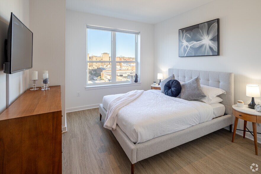 More Photos Of 620 Bloomfield Ave, Bloomfield Apartments For Lease