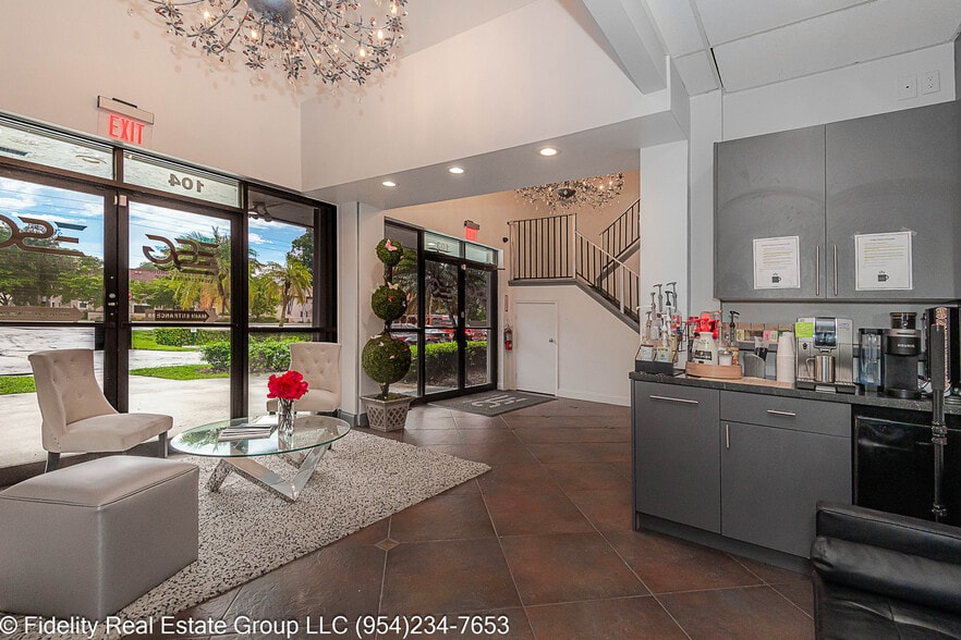 More Photos Of 3650 Coral Ridge Dr, Coral Springs Light Manufacturing For Sale