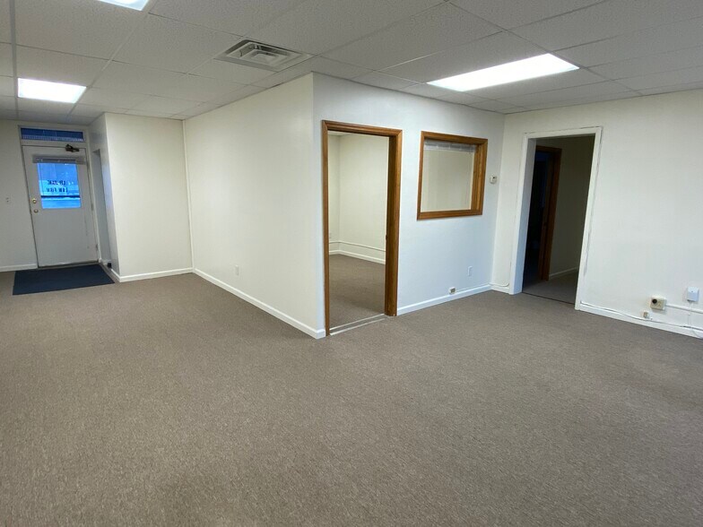 More Photos Of 26943 Westwood Rd, Westlake Office For Lease