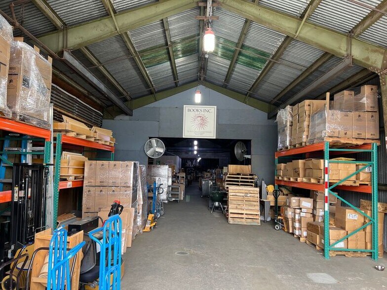 More Photos Of 2483-2495 Washington Ave, San Leandro Light Manufacturing For Lease