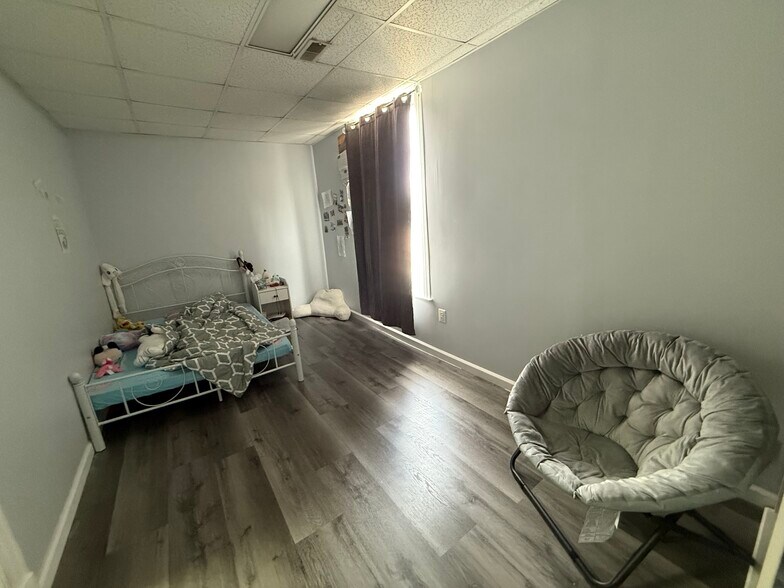 More Photos Of , Philadelphia Unknown For Sale