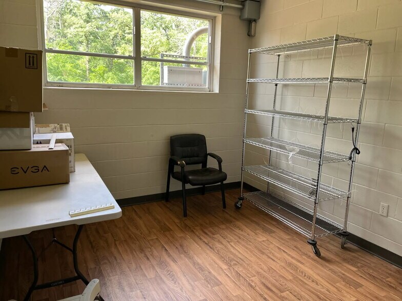 More Photos Of 3787 NW Loop 286, Paris Medical For Sale
