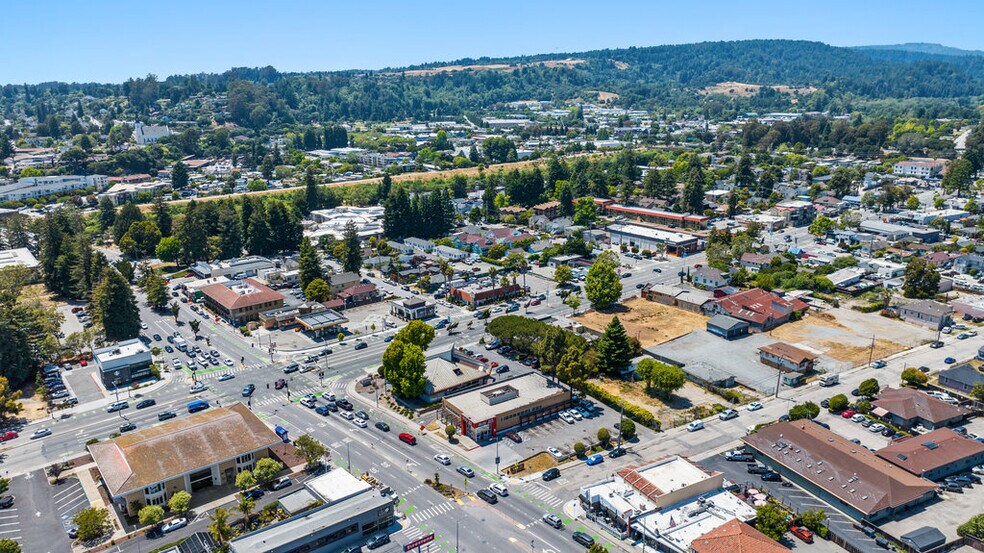 More Photos Of 806 Ocean St, Santa Cruz General Retail For Sale