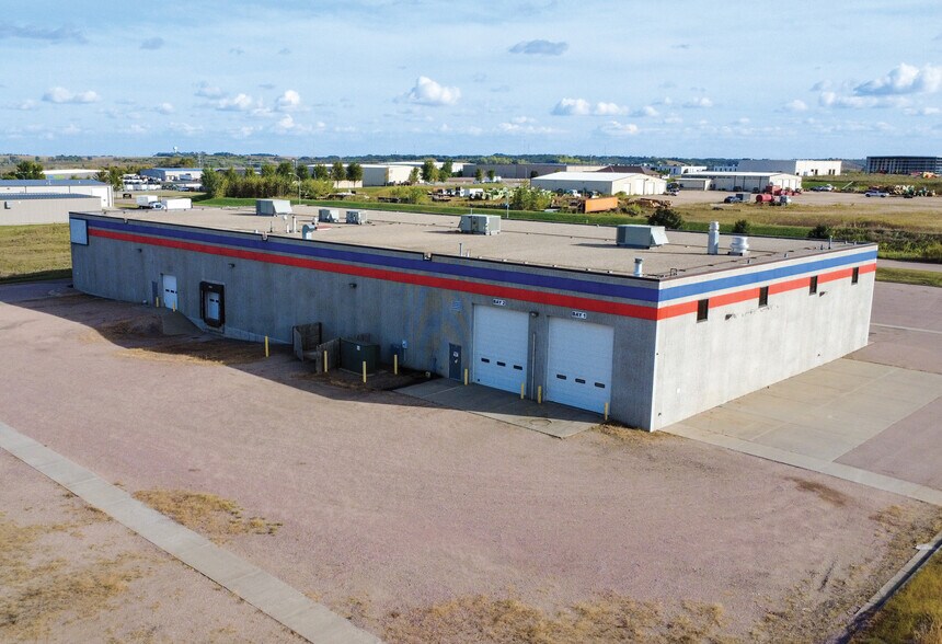 More Photos Of 3910 E Wilcox St, Sioux Falls Warehouse For Lease