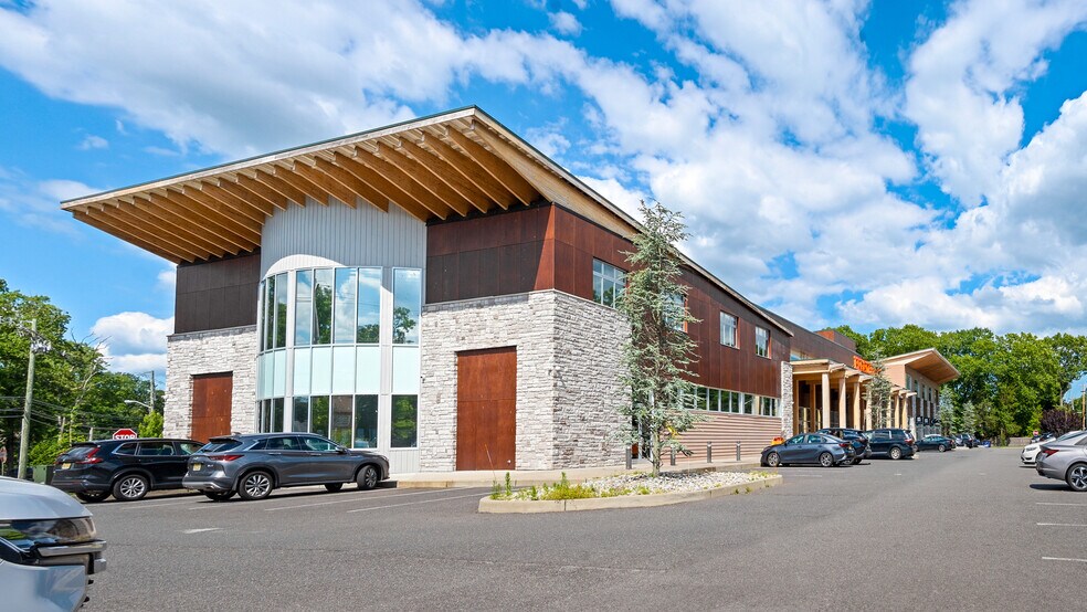 Primary Photo Of 1105 E County Line Rd, Lakewood Office For Lease