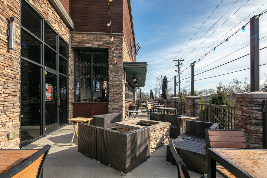 More Photos Of 3600 Palomar Centre Dr, Lexington Restaurant For Sale