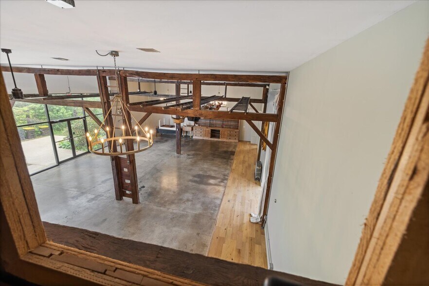 More Photos Of 80 Gravel Pike, Red Hill Office For Lease