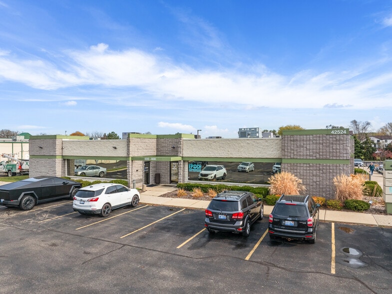 More Photos Of 42500-42536 Hayes Rd, Clinton Township Office For Lease