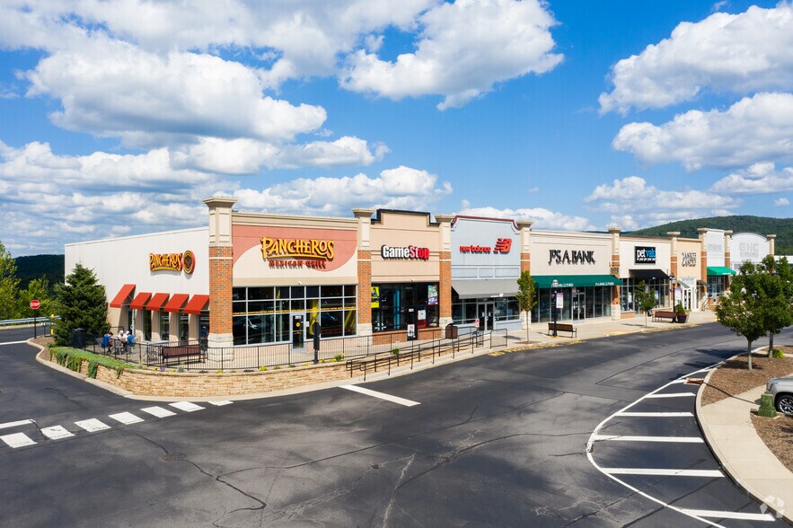 More Photos Of I-81 @ I-81 & Davis St, Moosic Unknown For Lease