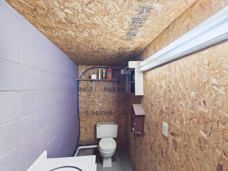 More Photos Of 175 3rd St, Louisa Storefront Retail Residential For Sale