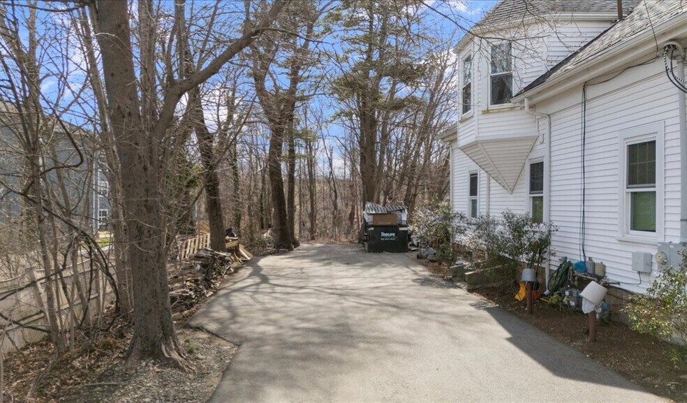 More Photos Of 1171 Washington St, Weymouth Office Residential For Sale