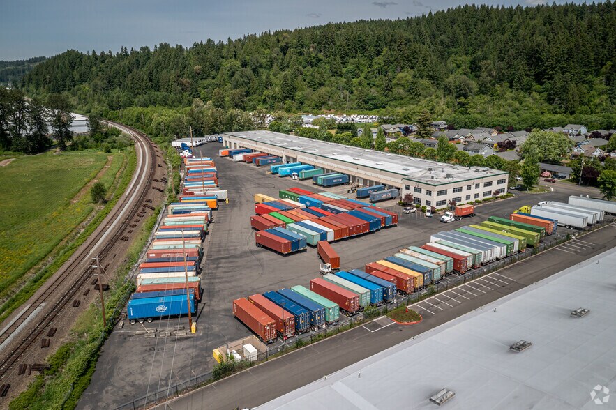 More Photos Of 4504 E Valley Hwy E, Sumner Distribution For Lease