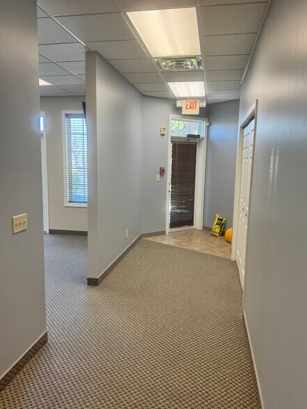 More Photos Of 3451 Wyndham Way, West Lafayette Office For Lease
