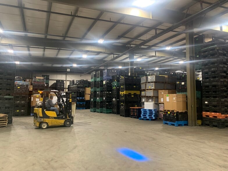 More Photos Of 62 Lakeview St, Leominster Warehouse For Sale