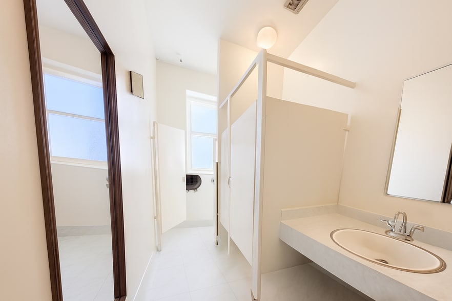 More Photos Of 1362 Post St, San Francisco Schools For Lease