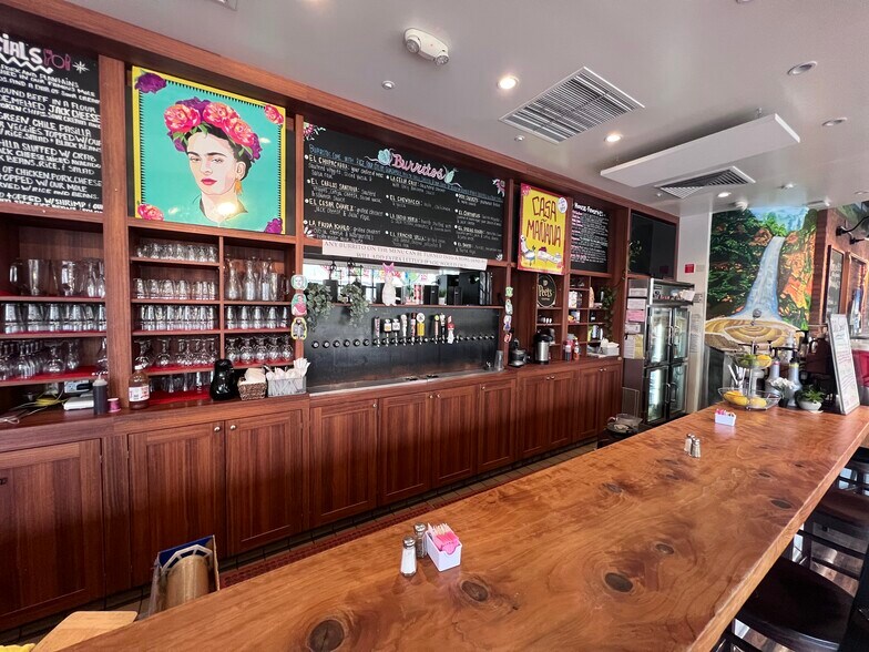 More Photos Of 901-907 4th St, San Rafael Restaurant For Sale