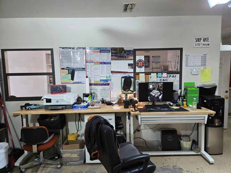 More Photos Of 8535 Rees St, Port Richey Service Station For Sale