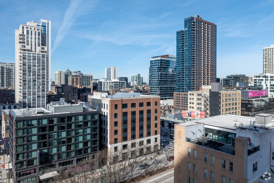 More Photos Of 540 N LaSalle St, Chicago Loft Creative Space For Lease