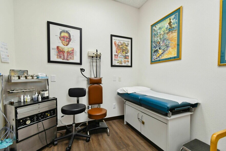 More Photos Of 772 Cortaro Dr, Sun City Center Medical For Sale