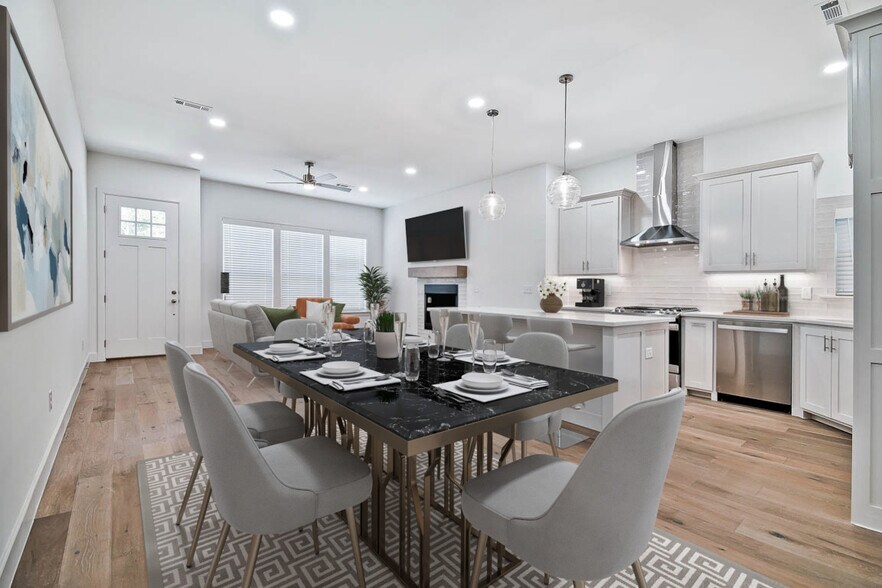 More Photos Of 502-510 W Persimmon St, Rogers Apartments For Sale