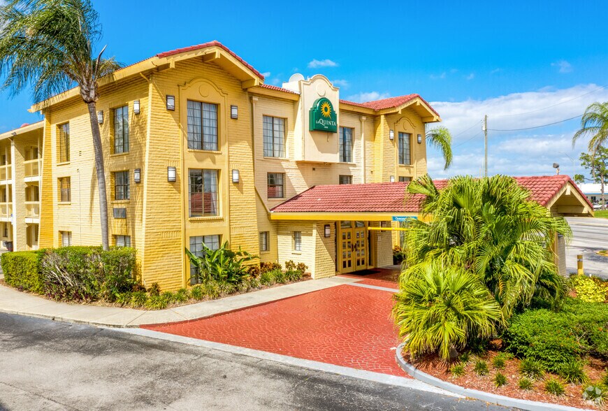 More Photos Of 7500 U.S. Highway 19 N, Pinellas Park Hotel For Sale