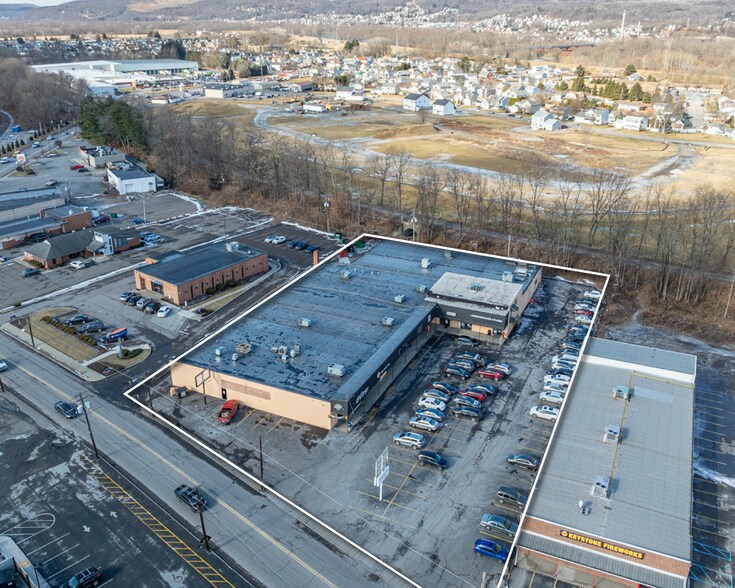 More Photos Of 653-665 Carey Ave, Hanover Township Storefront For Sale