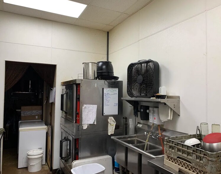 More Photos Of 111 E Main St, Atlanta Restaurant For Sale