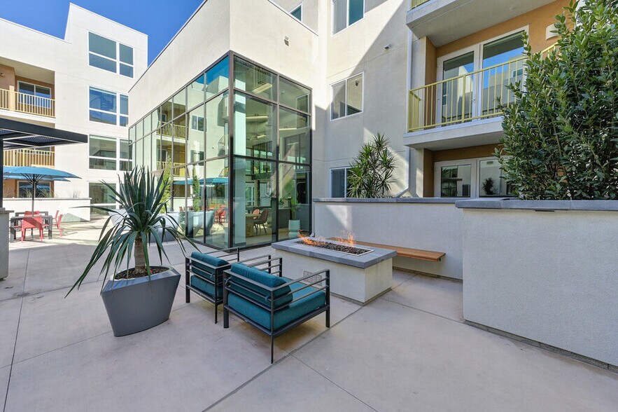 More Photos Of 5570 Rosemead Blvd, Temple City Apartments For Lease