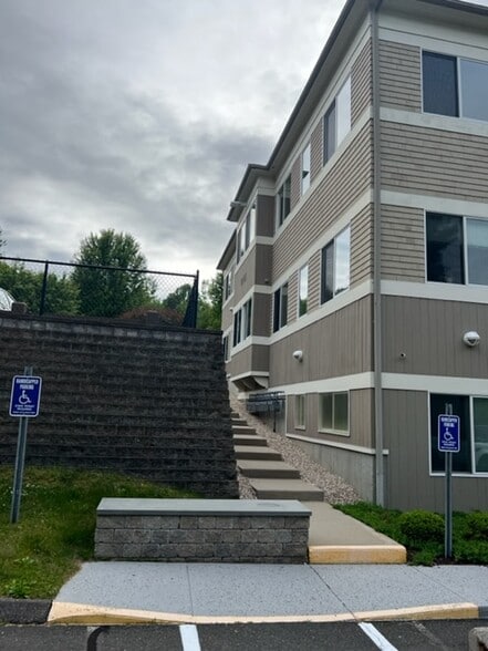 More Photos Of 1449 Old Waterbury Rd, Southbury Office For Sale