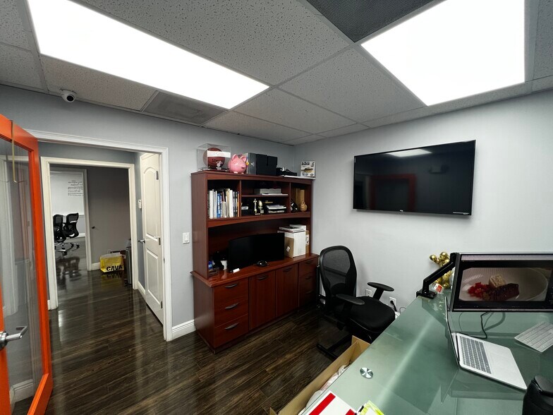More Photos Of 13500 SW 88th St, Miami Medical For Sale