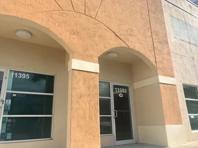 More Photos Of 11379-11399 NW 122nd St, Medley Warehouse For Sale