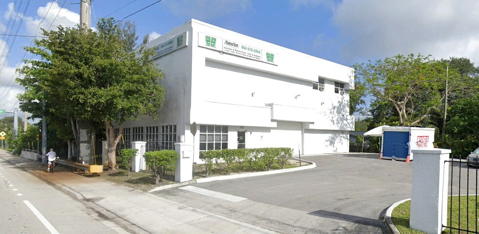 More Photos Of , Fort Lauderdale General Retail For Sale