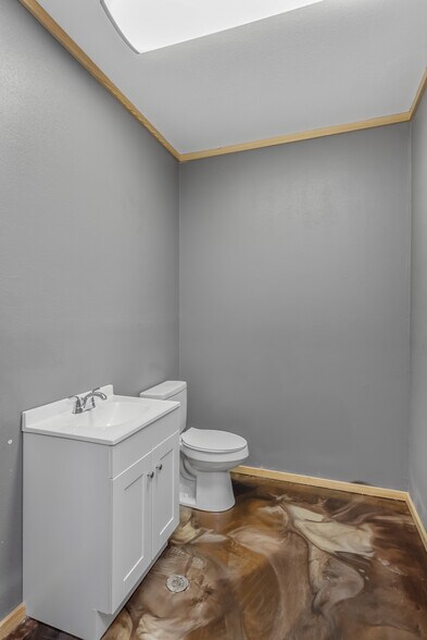 More Photos Of 14613 Hwy 2, Shongaloo Truck Stop For Sale