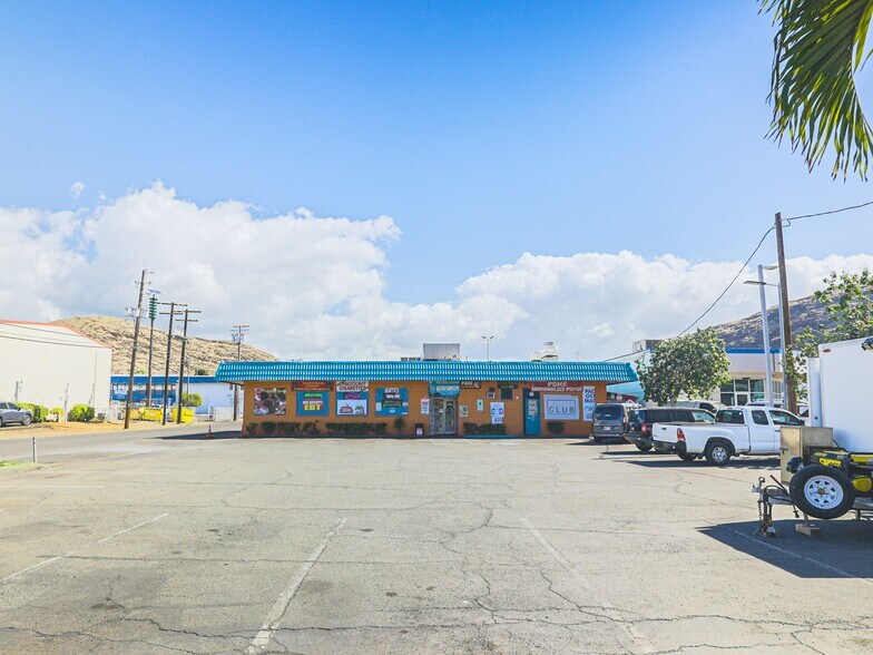 More Photos Of 86-090 Farrington Hwy, Waianae General Retail For Sale