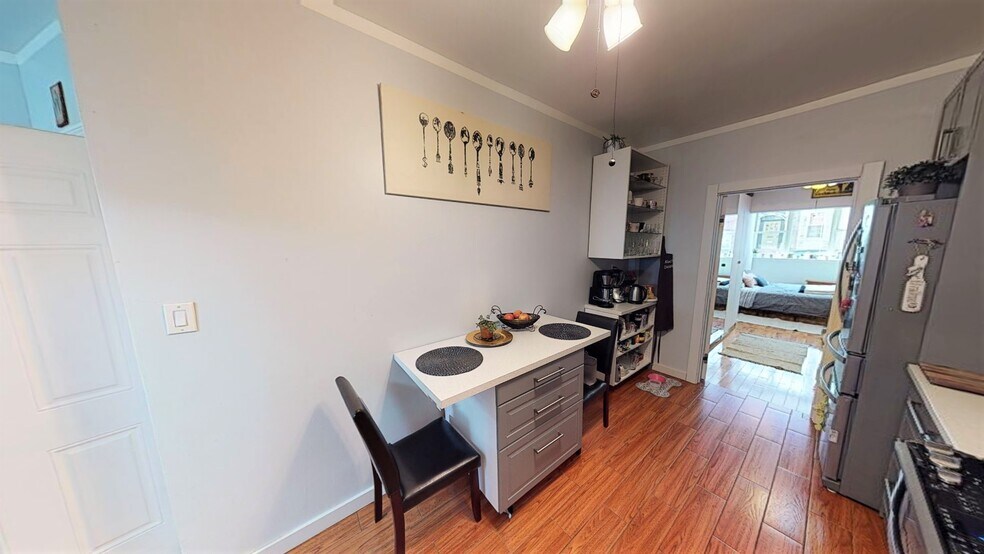 More Photos Of 46 Sutton St, Brooklyn Apartments For Sale