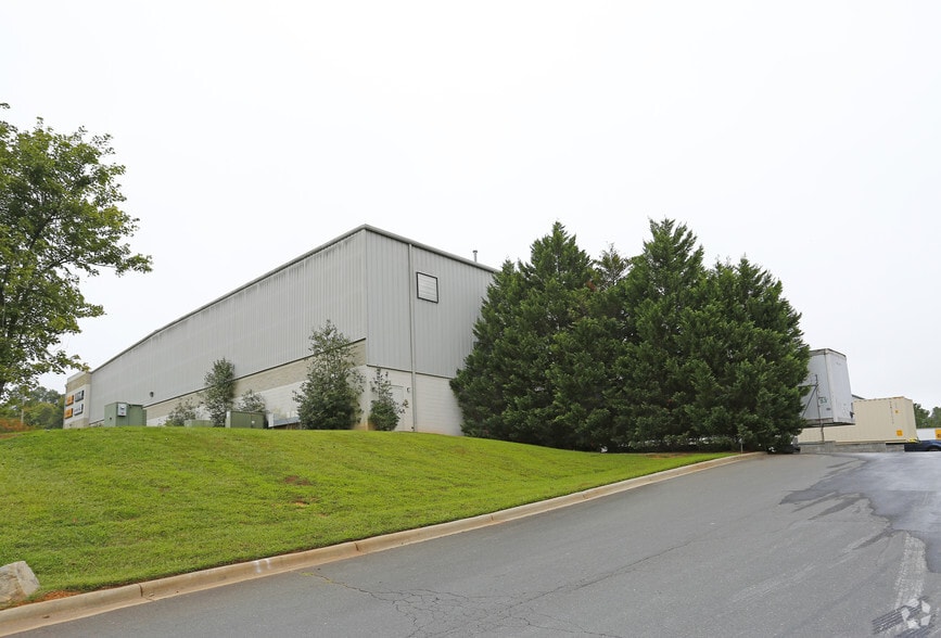 More Photos Of 9057 Northfield Dr, Fort Mill Manufacturing For Lease
