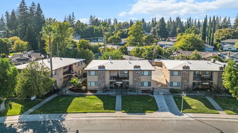 More Photos Of 6004-6012 Gloria Dr, Sacramento Apartments For Sale