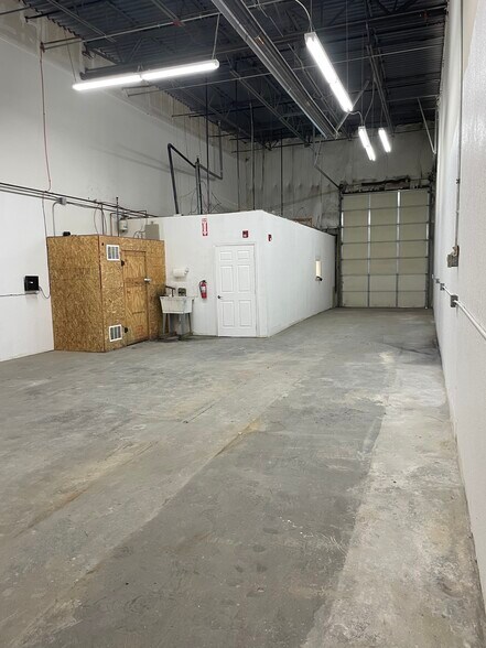 More Photos Of 7223 W 118th Pl, Broomfield Light Distribution For Lease