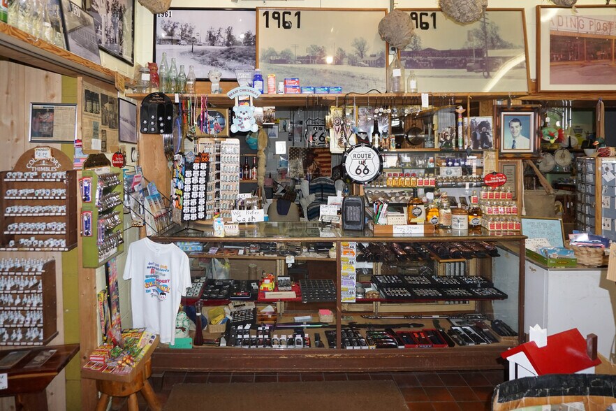 More Photos Of 1413 Martin Springs Dr, Rolla Convenience Store For Lease