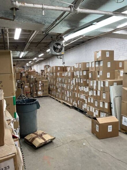 More Photos Of 264 41st St, Brooklyn Warehouse For Lease